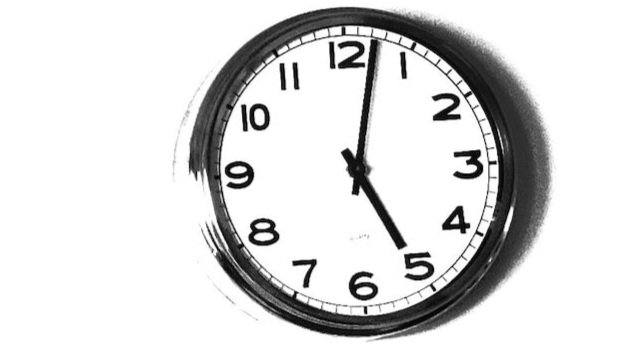 Hours of operation clock icon